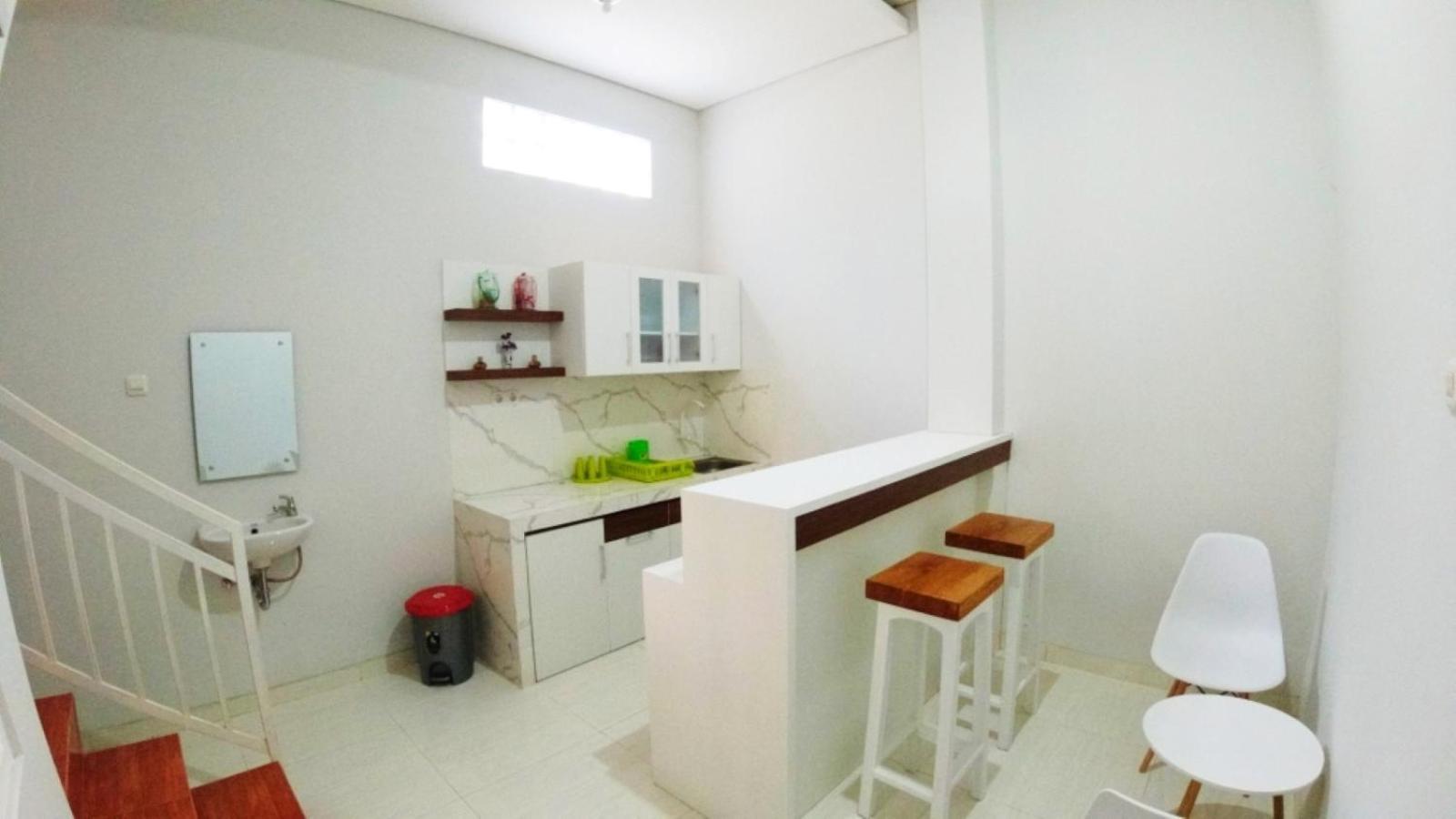 Omah Bondi Family Homestay By Fh Stay Джок'якарта Екстер'єр фото